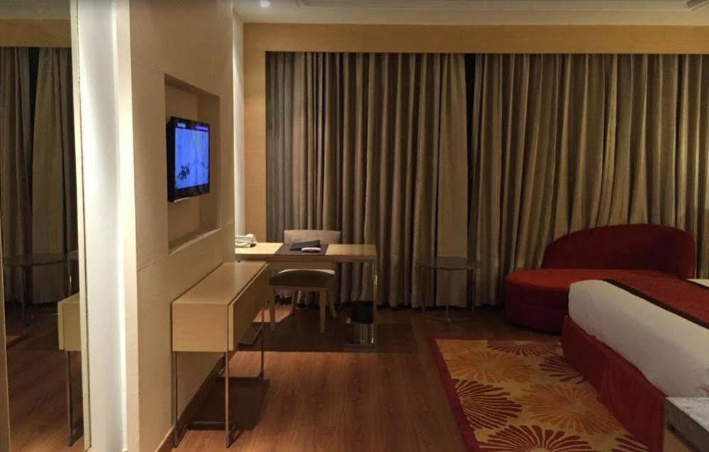 Country Inn & Suites By Radisson, メーラト エクステリア 写真